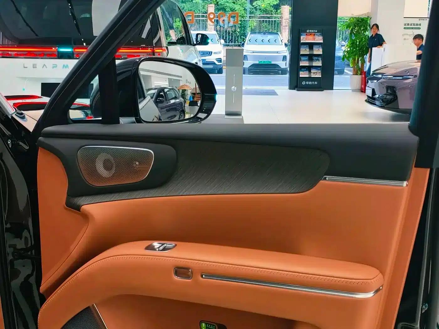 Leapmotor D19 2026 Pure Electric 720 Smart Edition (Six Seats) — миниатюра 10