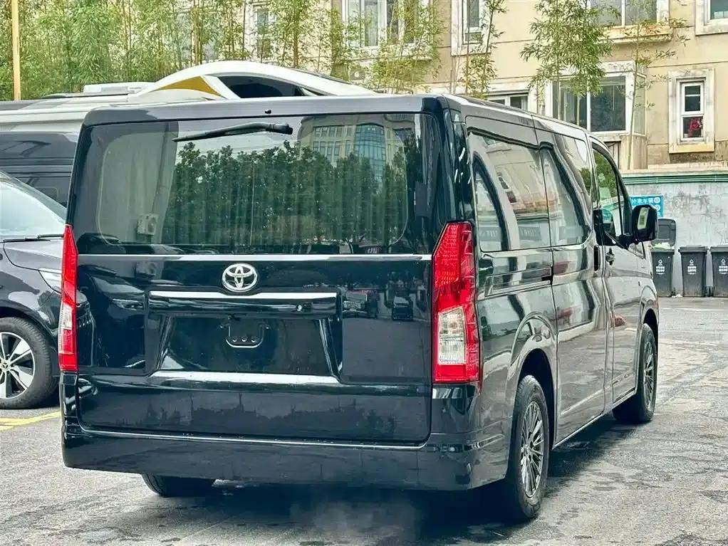 2025 HIACE 3.5L Automatic — миниатюра 15