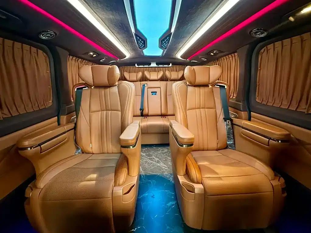 2025 HIACE 3.5L Automatic — миниатюра 8