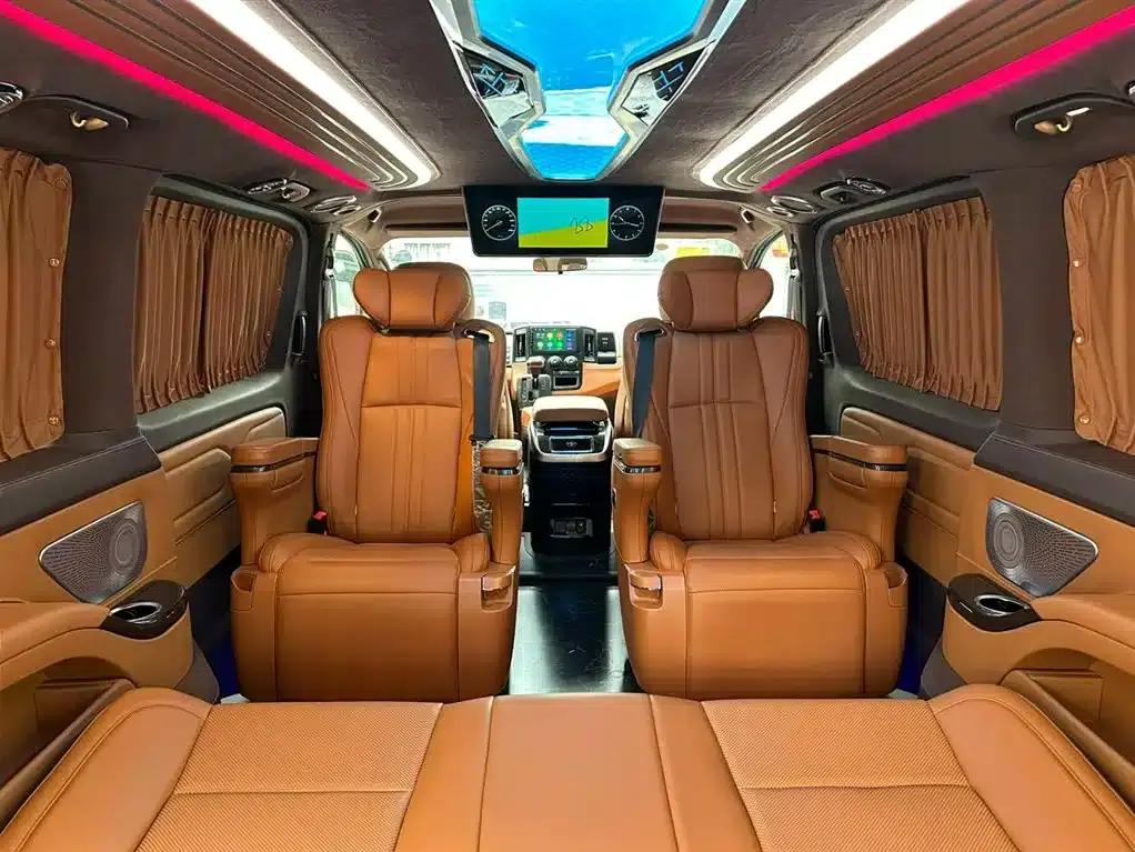 2025 HIACE 3.5L Automatic — миниатюра 9