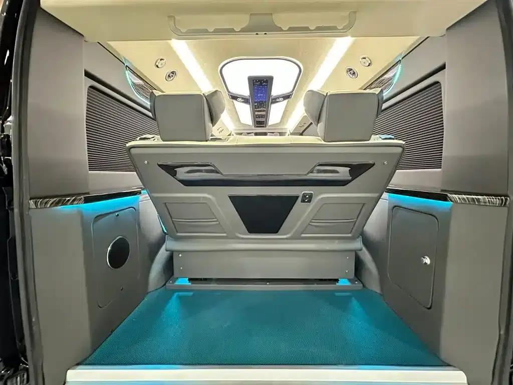2024 HIACE 3.5L Automatic — миниатюра 12