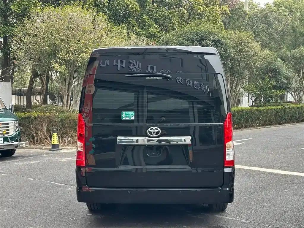 2024 HIACE 3.5L Automatic — миниатюра 13