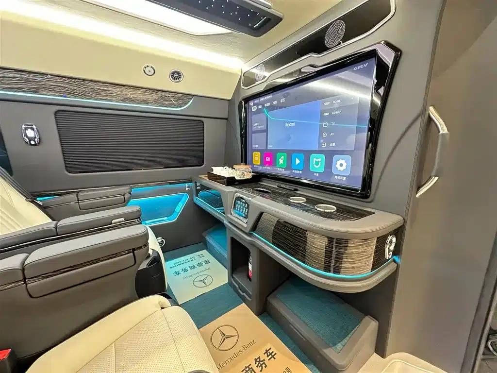 2024 HIACE 3.5L Automatic — миниатюра 7