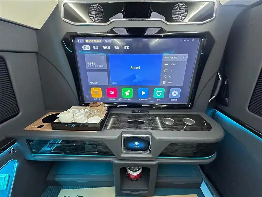 2024 HIACE 3.5L Automatic — миниатюра 8