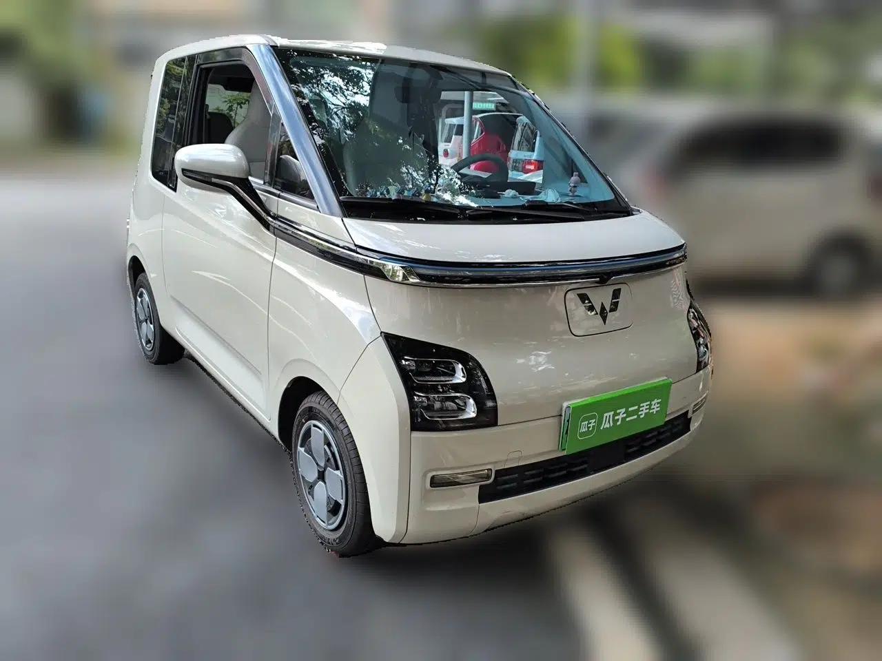 Wuling Air ev 2023 - Four Seats - Advanced Edition — миниатюра 3