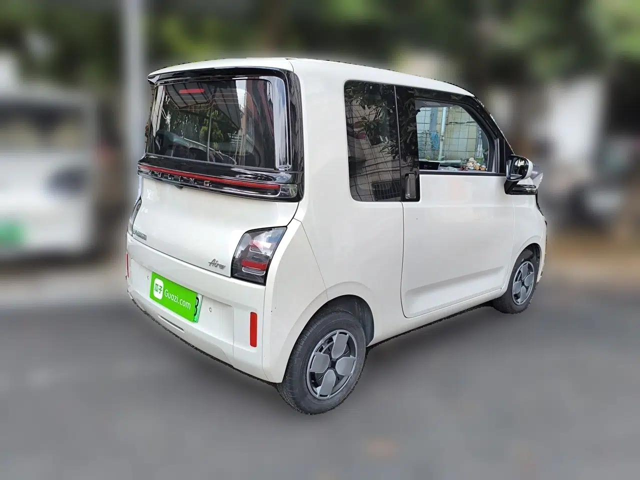 Wuling Air ev 2023 - Four Seats - Advanced Edition — миниатюра 6