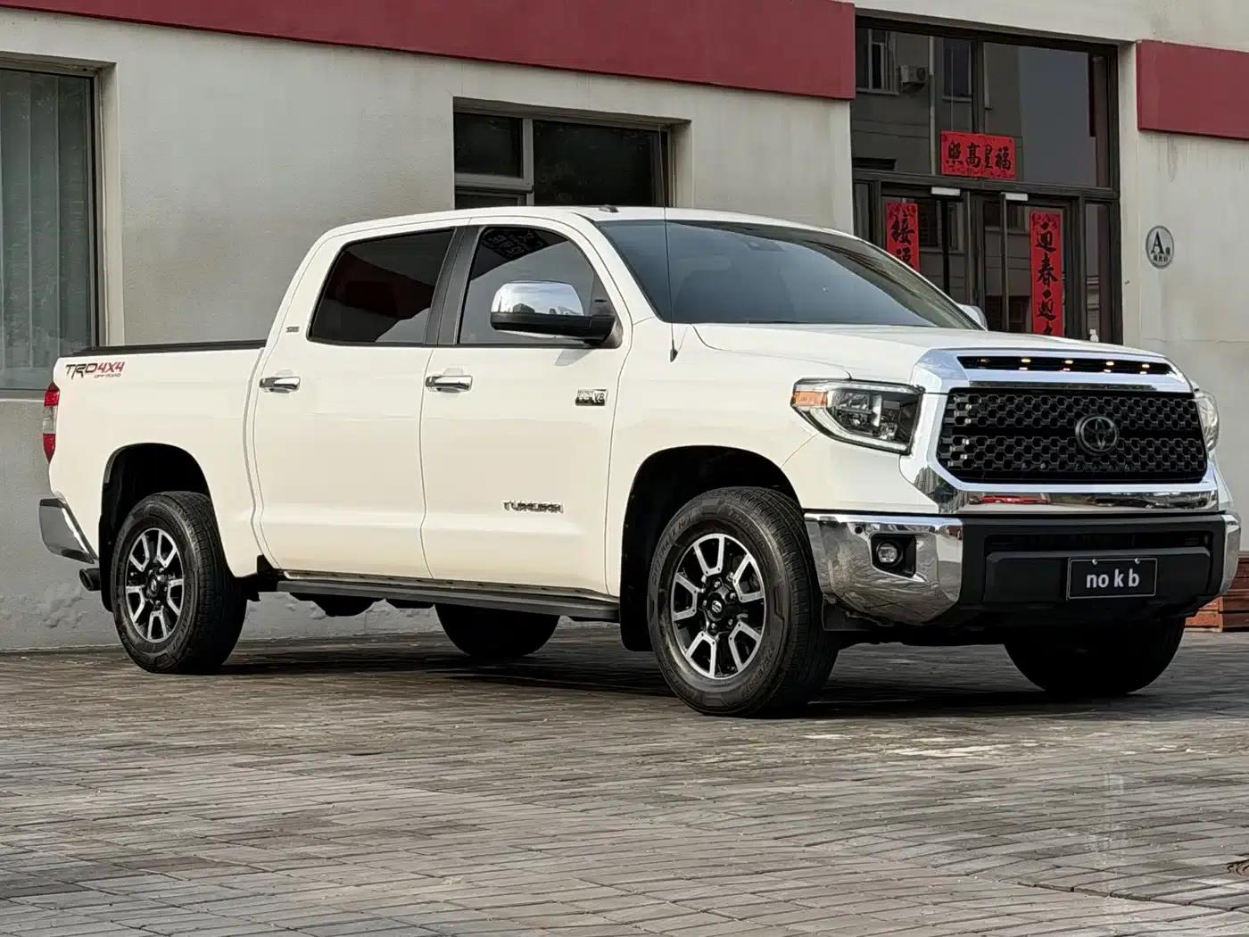 2018 Tundra 5.7L Canadian Spec — миниатюра 2