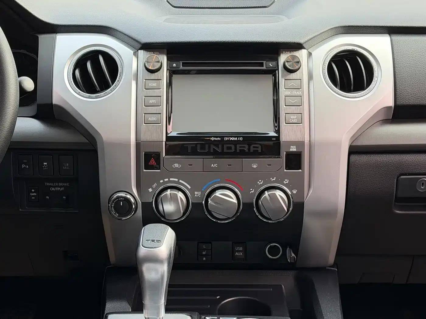 2018 Tundra 5.7L Canadian Spec — миниатюра 14