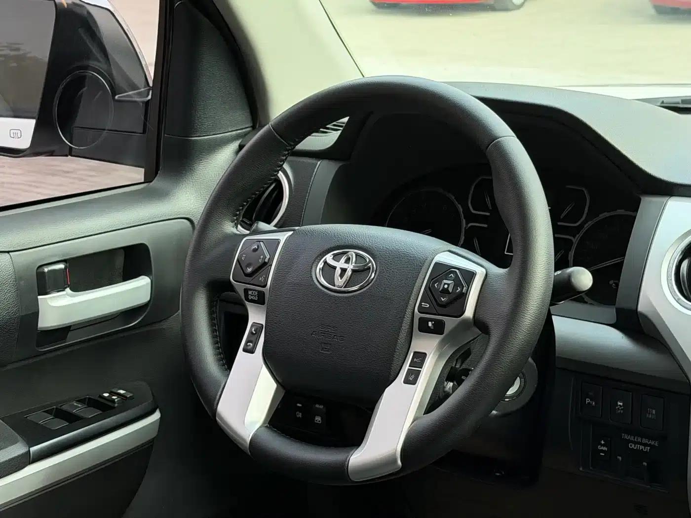 2018 Tundra 5.7L Canadian Spec — миниатюра 16