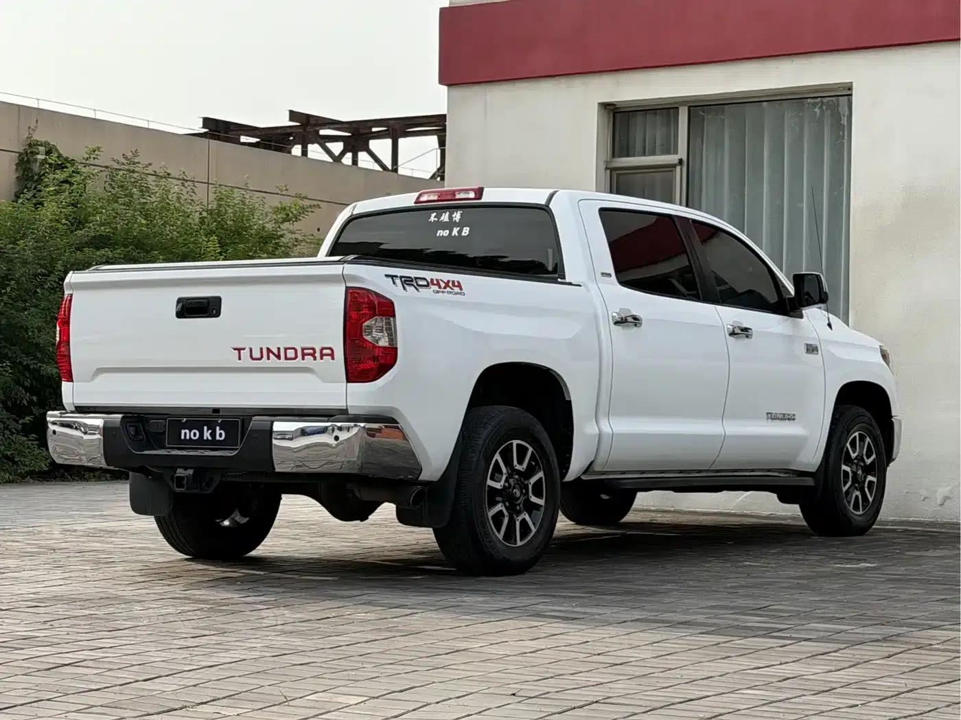 2018 Tundra 5.7L Canadian Spec — миниатюра 4