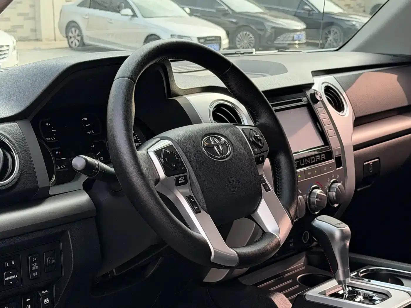 2018 Tundra 5.7L Canadian Spec — миниатюра 10
