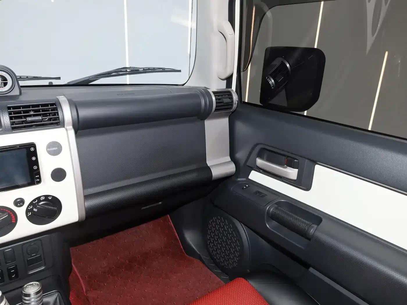 2019 FJ Cruiser 4.0L Middle East Edition — миниатюра 7