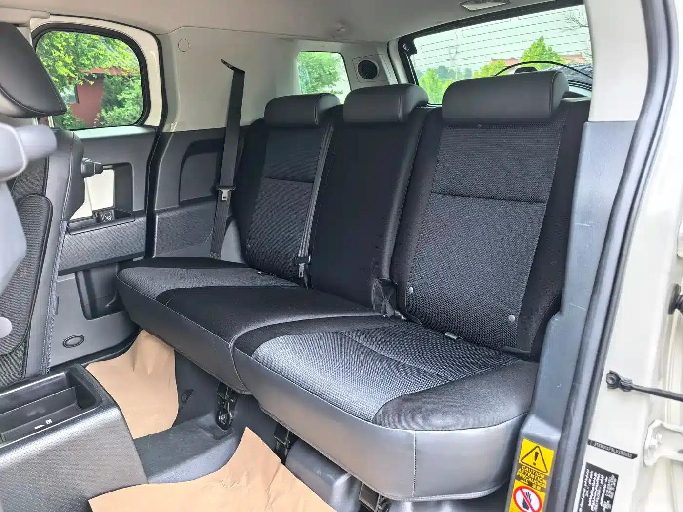 2020 FJ Cruiser 4.0L Automatic — миниатюра 13