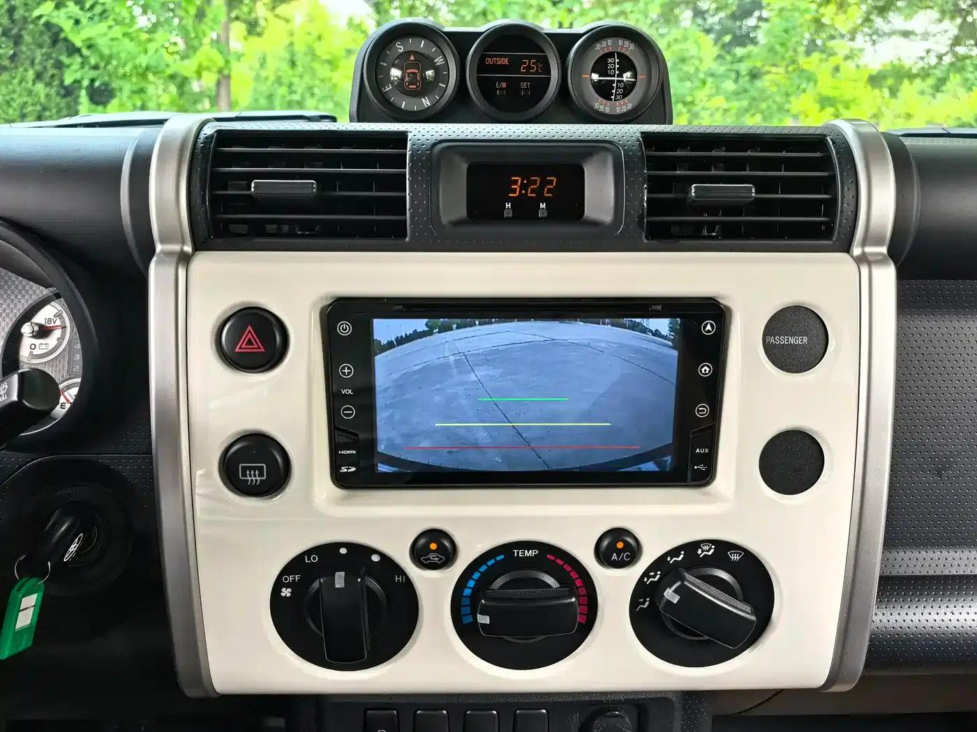 2020 FJ Cruiser 4.0L Automatic — миниатюра 20