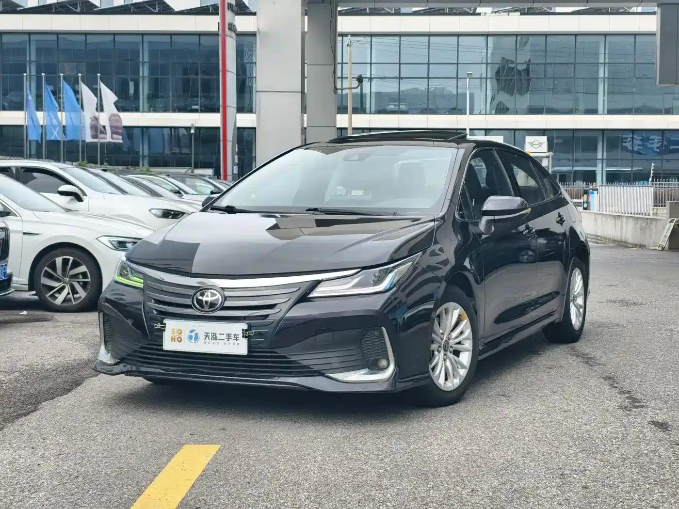 2022 Toyota Avalon 2.0L Elite Edition — миниатюра 1