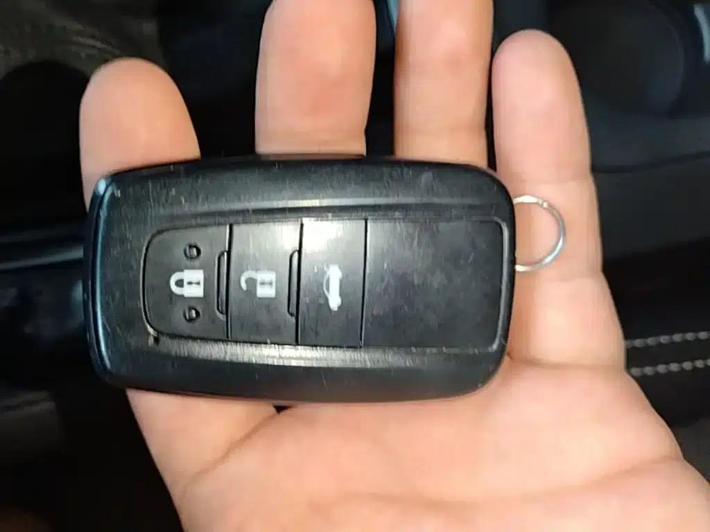 2021 Avalon 2.0L Entry-level Edition — миниатюра 9