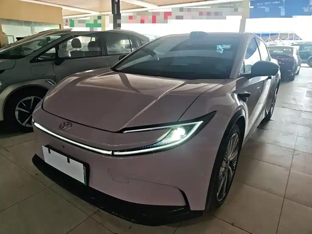 Toyota BZ5 2025 550 PRO Smart Edition — миниатюра 1