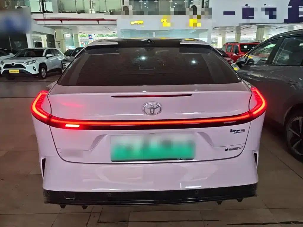 Toyota BZ5 2025 550 PRO Smart Edition — миниатюра 4