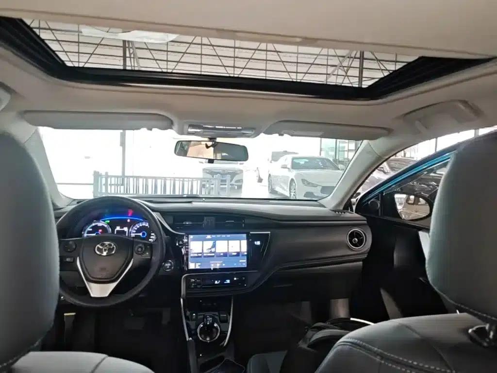 Corolla Hybrid E+ 2019 1.8L E-CVT Leading Edition — миниатюра 18