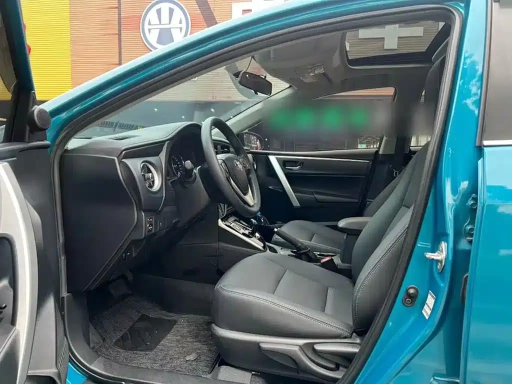 Corolla Hybrid E+ 2019 1.8L E-CVT Leading Edition — миниатюра 23