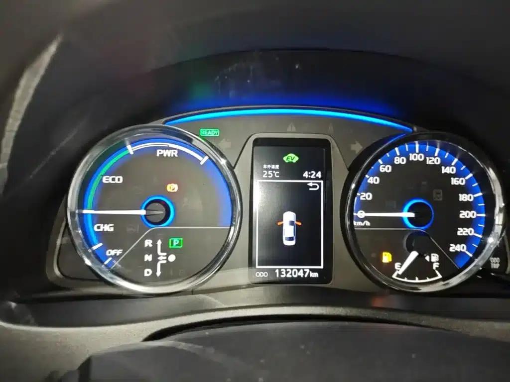 Corolla Hybrid E+ 2019 1.8L E-CVT Leading Edition — миниатюра 8