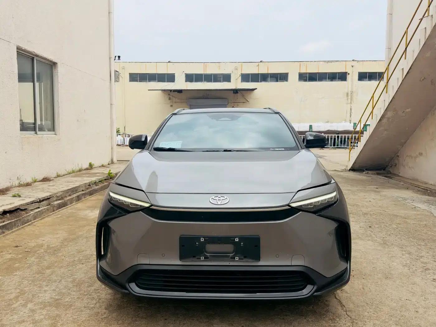 FAW Toyota bZ4X 2022 Two-Wheel Drive Long Range PRO Edition — миниатюра 2