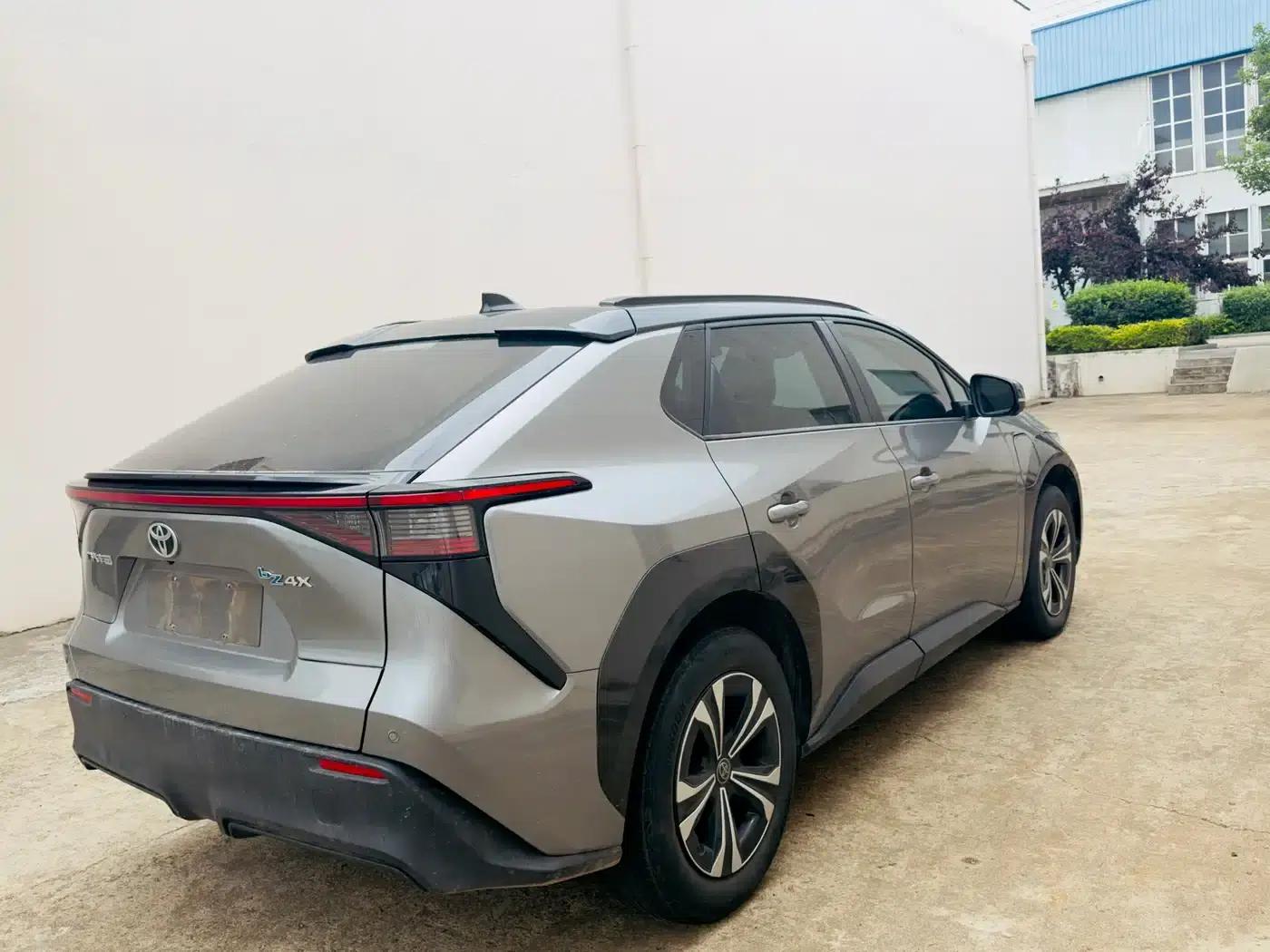 FAW Toyota bZ4X 2022 Two-Wheel Drive Long Range PRO Edition — миниатюра 7
