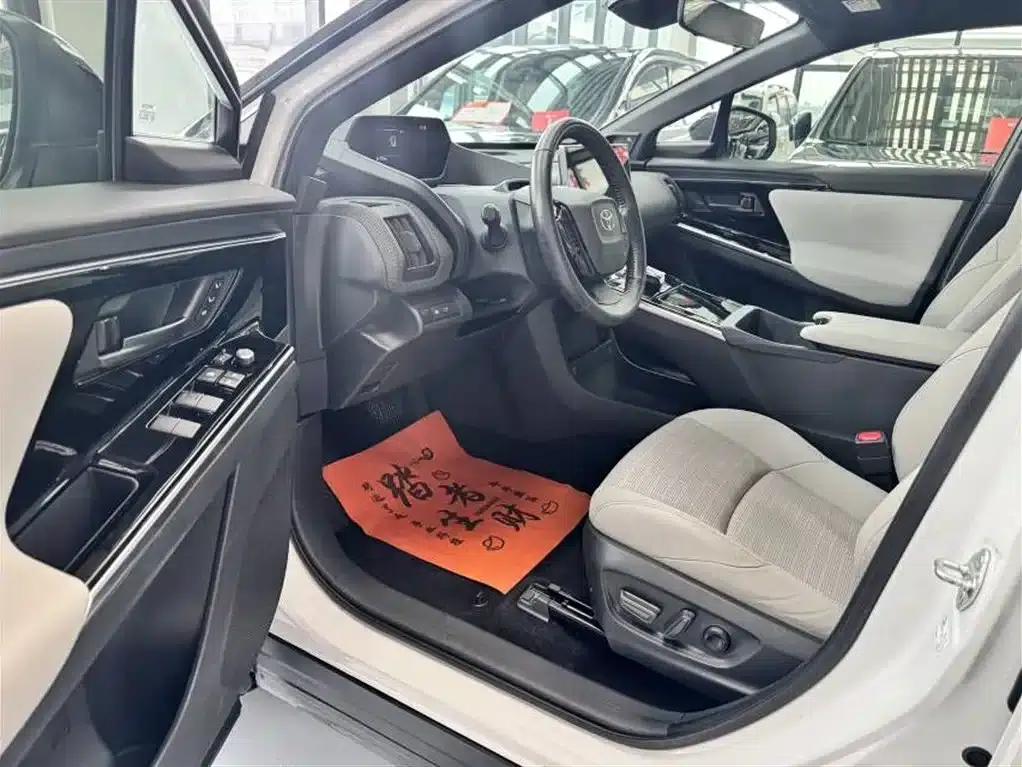 GAC Toyota bZ4X 2022 X-MODE 4WD Ultra — миниатюра 5
