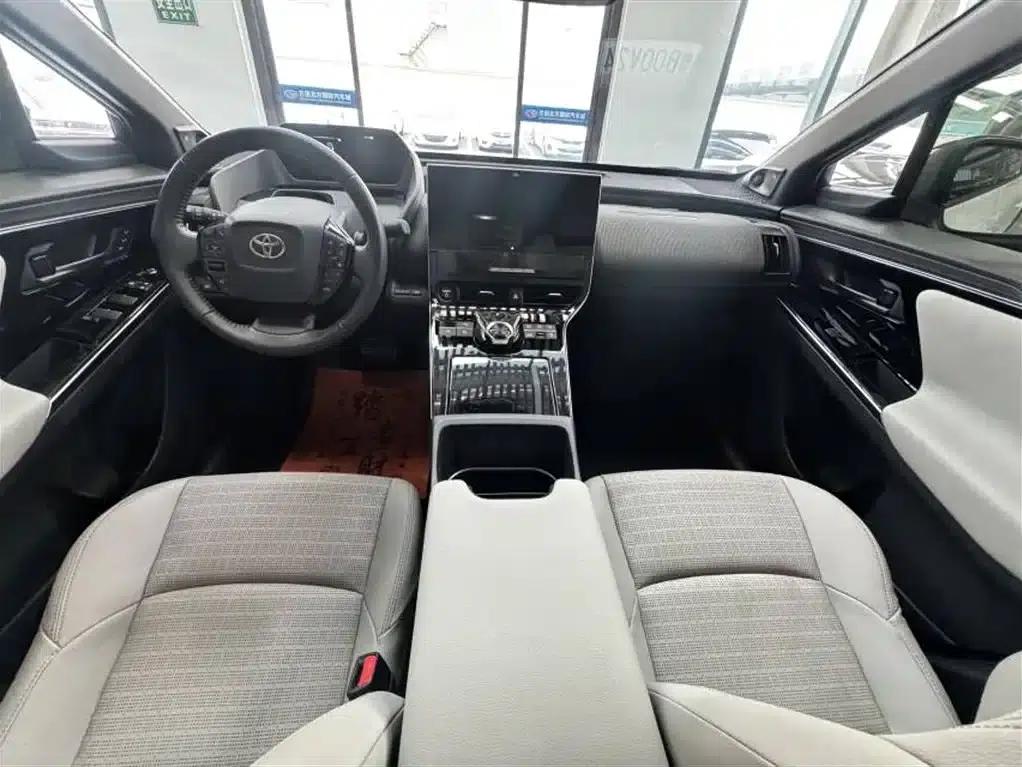 GAC Toyota bZ4X 2022 X-MODE 4WD Ultra — миниатюра 6