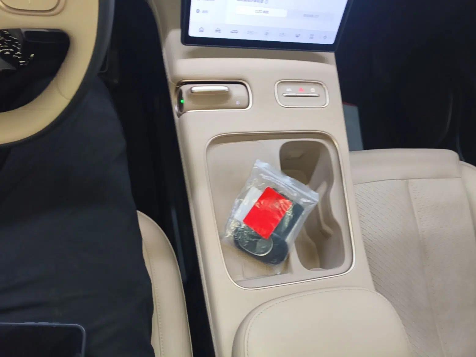 Nio EC7 2023 75 kWh — миниатюра 21