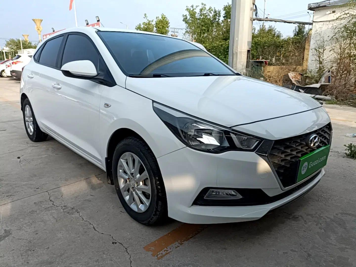 Hyundai Verna RV 2017 1.4L Automatic Cool Edition GLS China V Emission Standard — миниатюра 3
