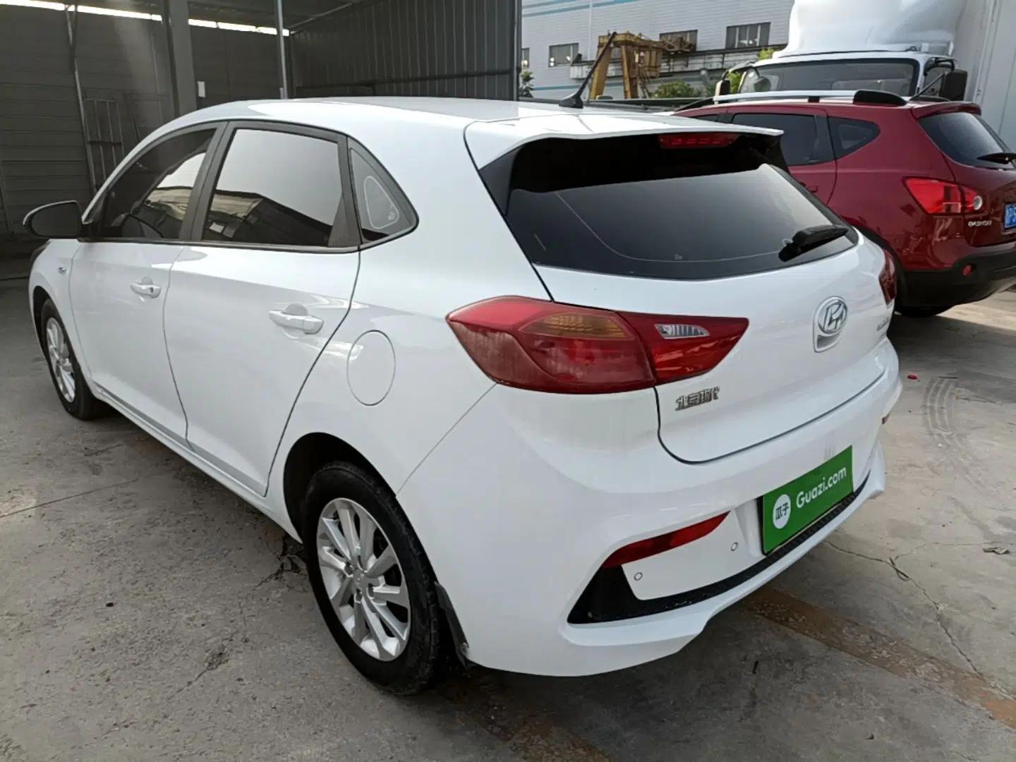 Hyundai Verna RV 2017 1.4L Automatic Cool Edition GLS China V Emission Standard — миниатюра 4