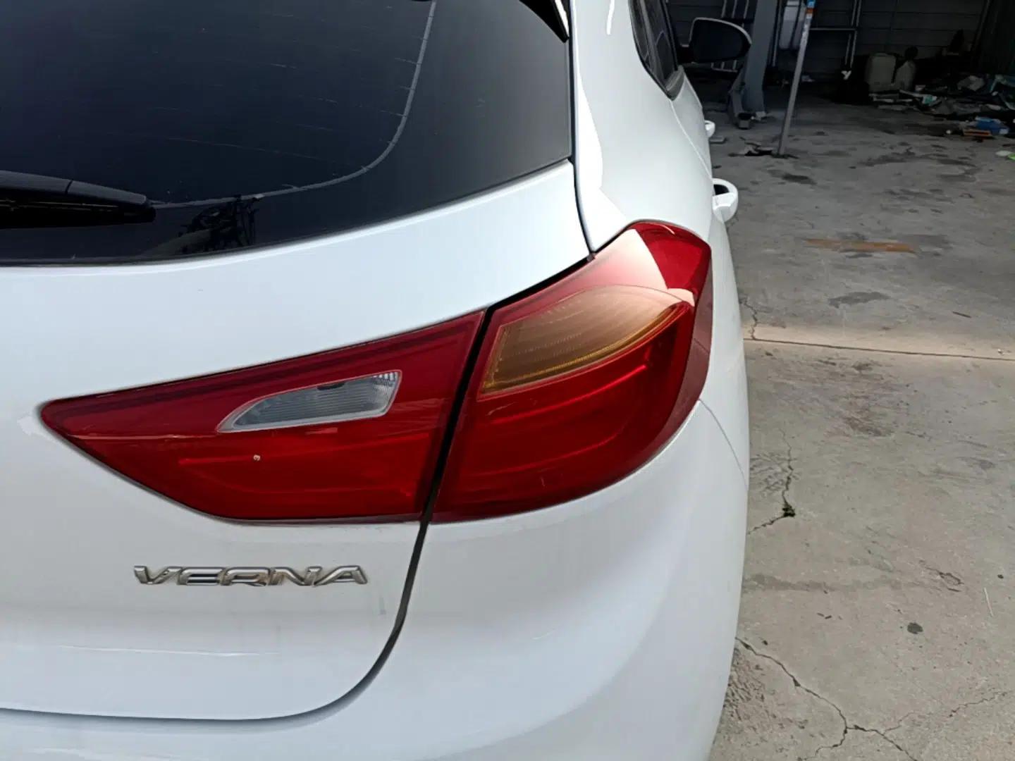 Hyundai Verna RV 2017 1.4L Automatic Cool Edition GLS China V Emission Standard — миниатюра 9