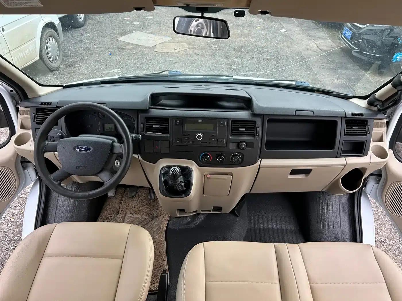 New Generation Ford Transit 2016 Model 2.2T Long Wheelbase 15 Seats Mid-Roof Standard Edition — миниатюра 11