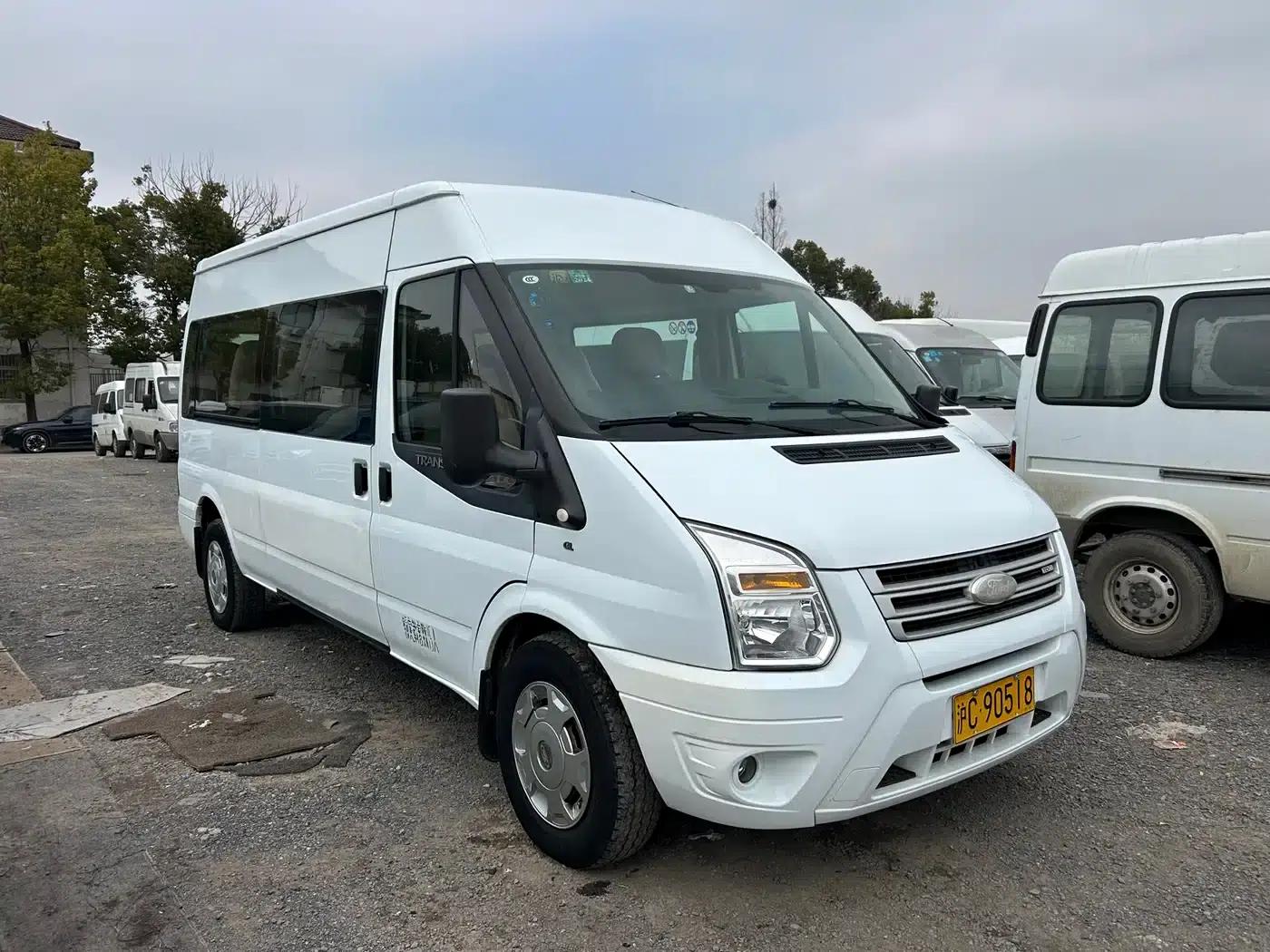 New Generation Ford Transit 2016 Model 2.2T Long Wheelbase 15 Seats Mid-Roof Standard Edition — миниатюра 3