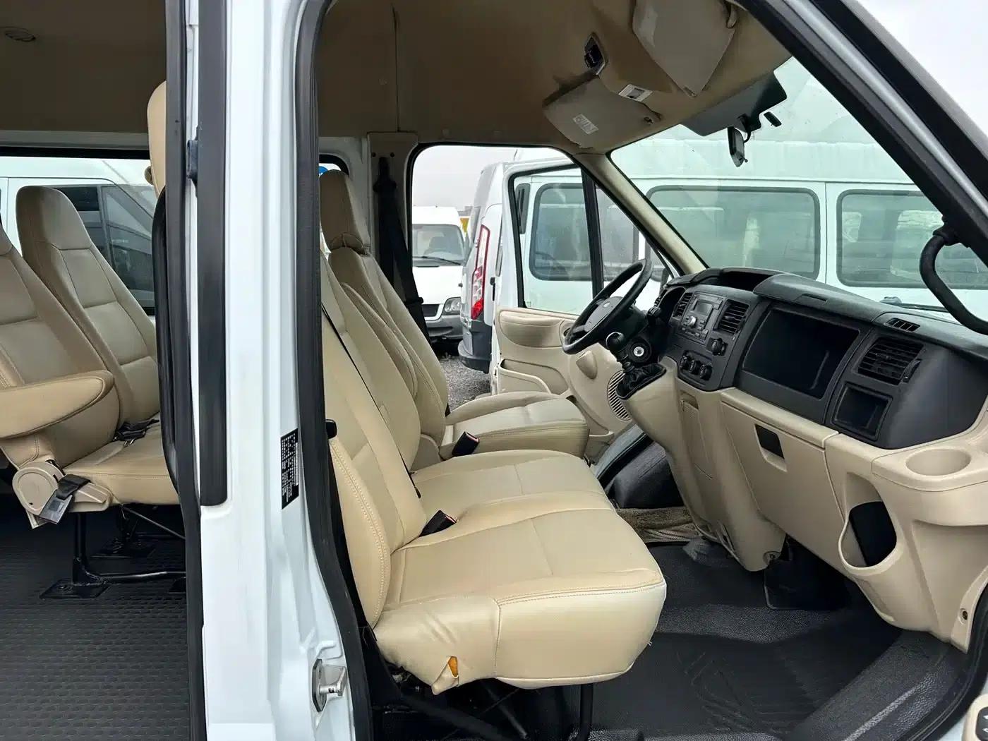 New Generation Ford Transit 2016 Model 2.2T Long Wheelbase 15 Seats Mid-Roof Standard Edition — миниатюра 9