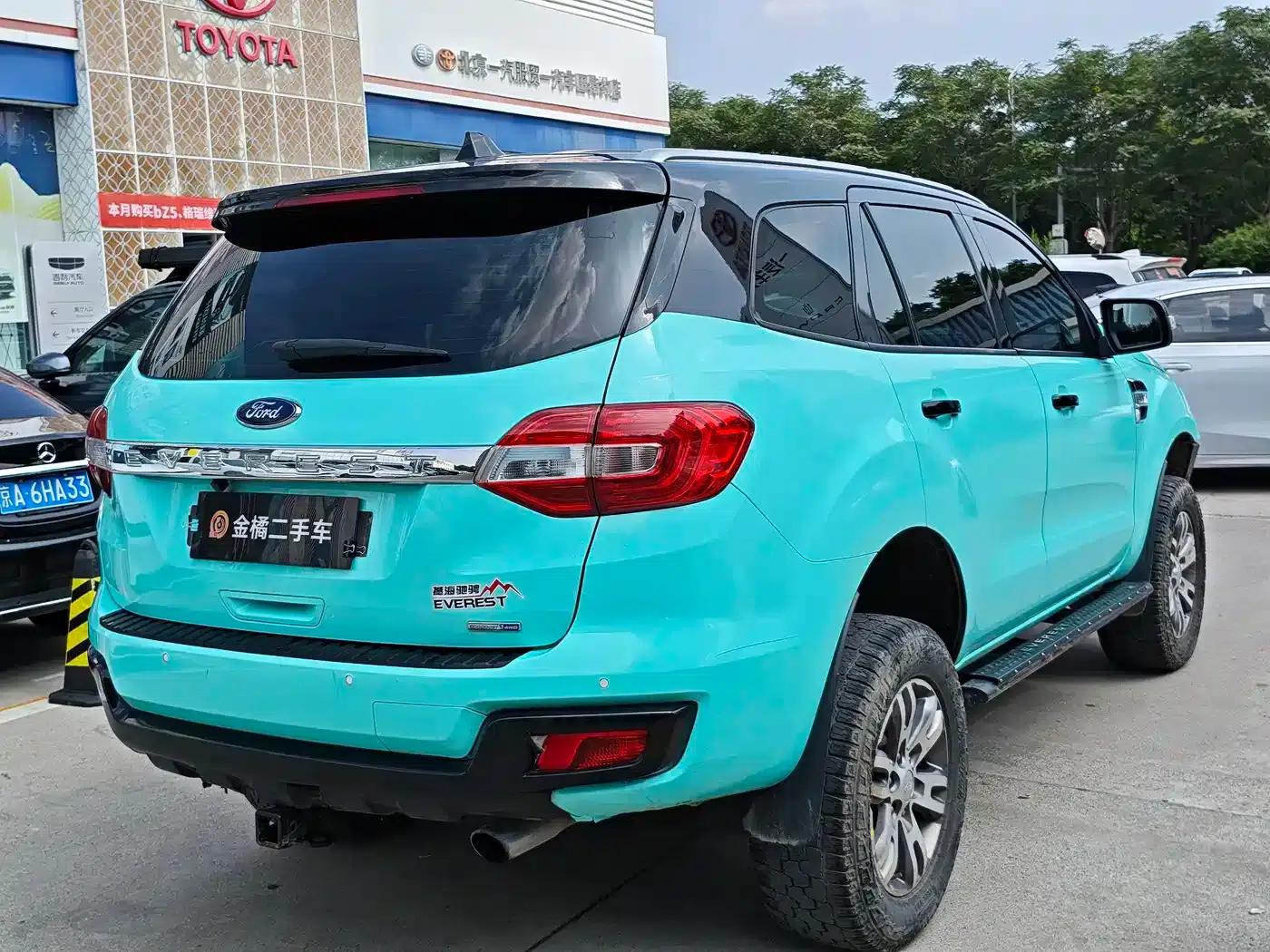 2017 Ford Everest 2.0T Gasoline Automatic 4WD Luxury Edition 5-Seater — миниатюра 3
