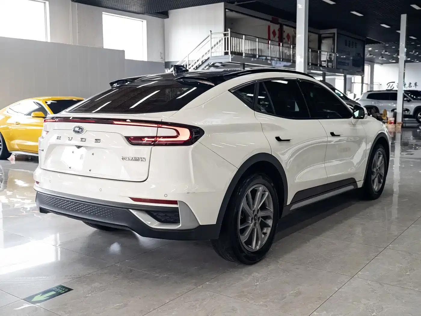 EVOS 2022 EcoBoost 245 Fashion Edition — миниатюра 3