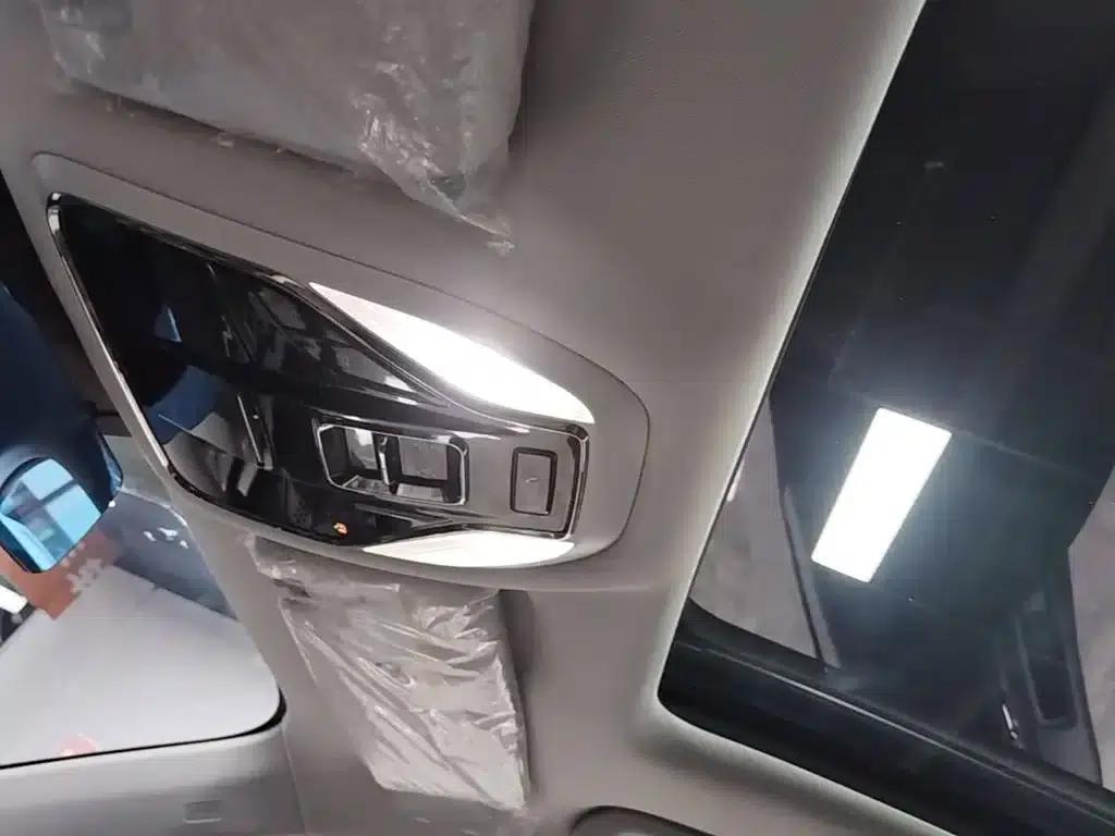 2022 EcoBoost 170 Platinum Edition — миниатюра 11