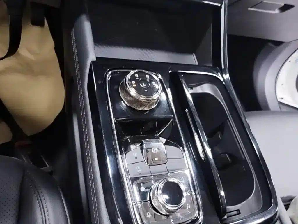 2022 EcoBoost 170 Platinum Edition — миниатюра 7