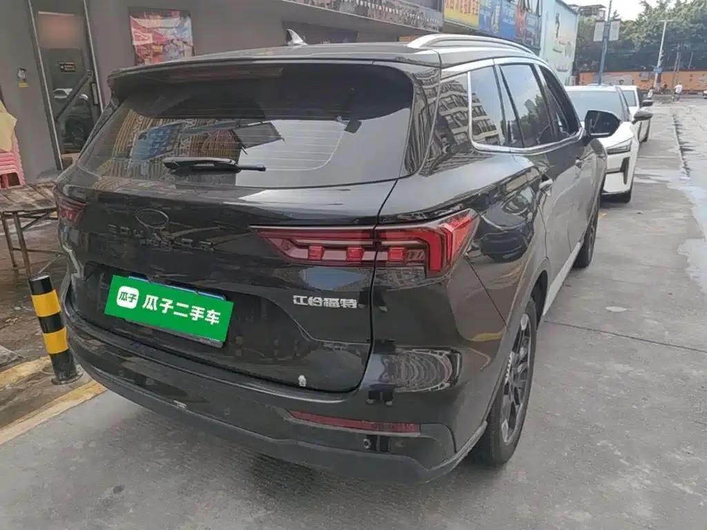 2025 EcoBoost 170 Platinum Edition — миниатюра 5