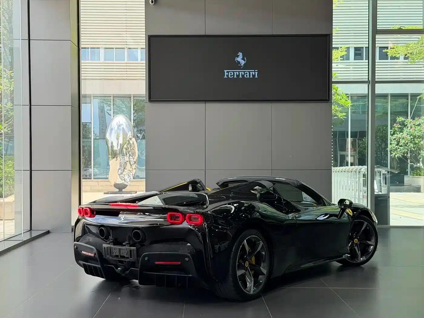 SF90 2021 3.9T V8 Spider — миниатюра 4