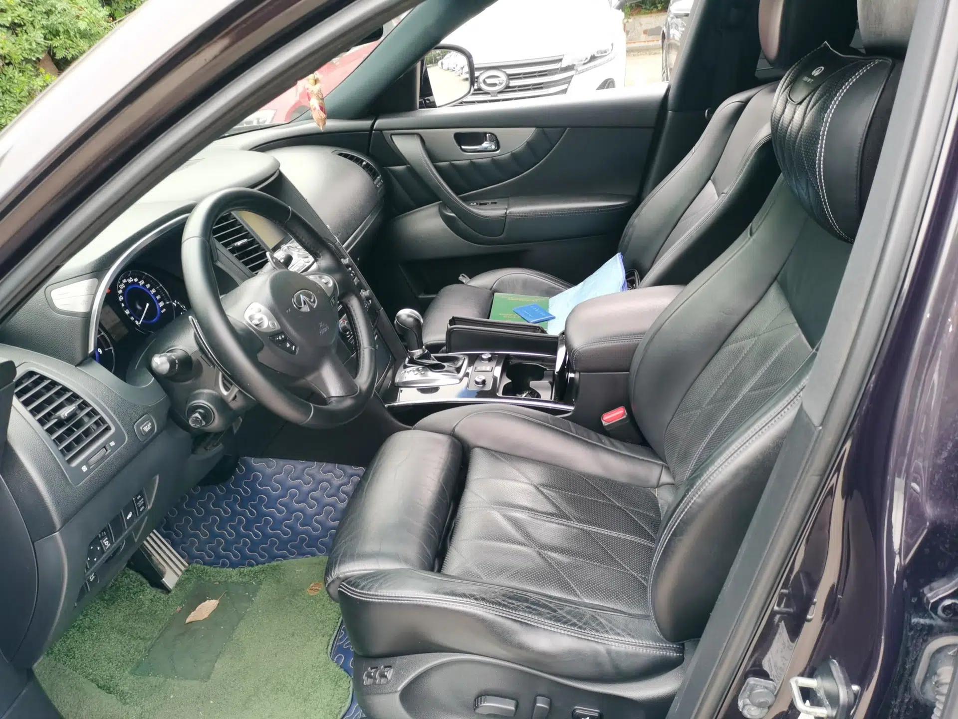 Infiniti QX70 2015 3.7L Shadow Edition — миниатюра 15