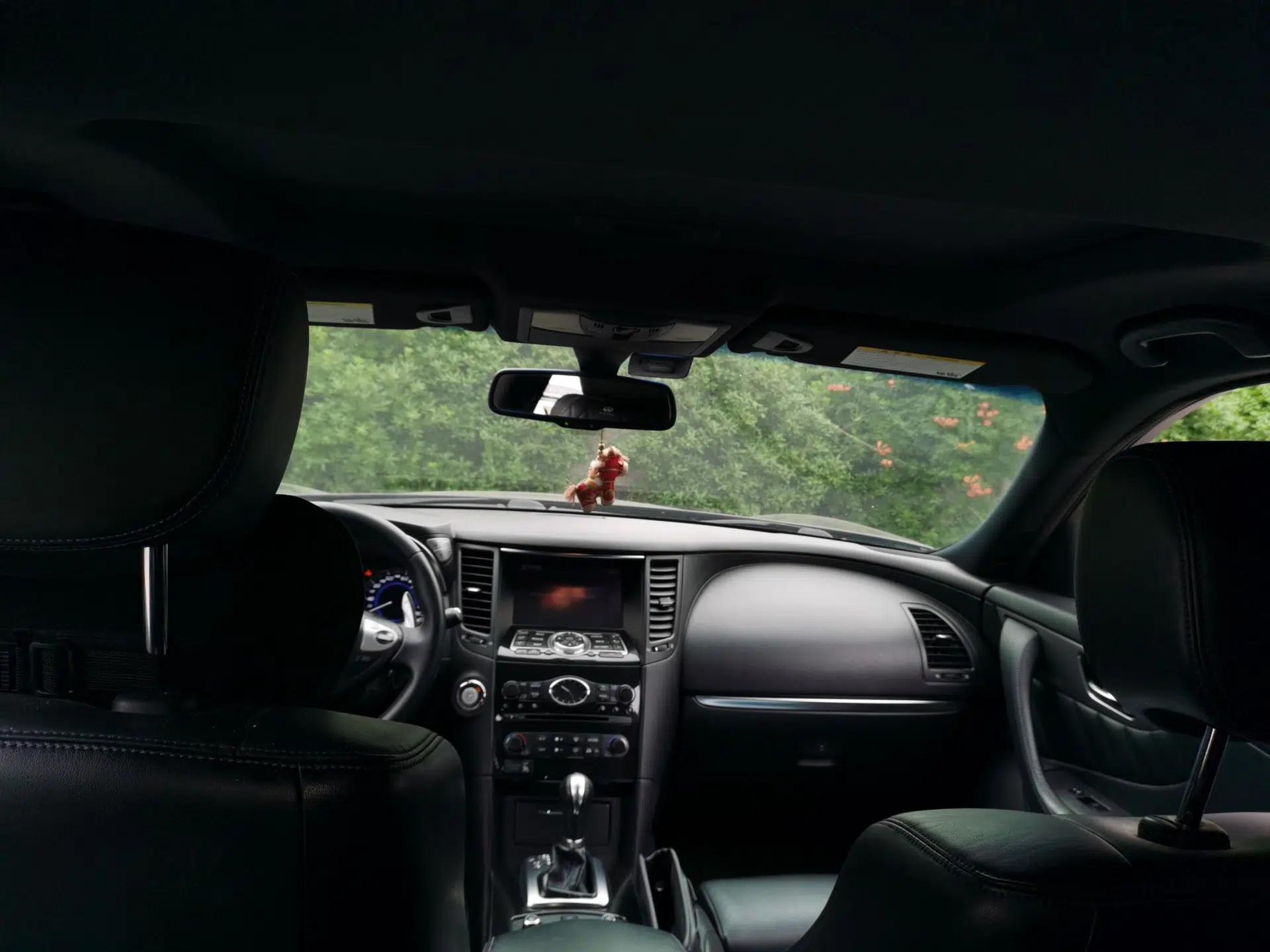 Infiniti QX70 2015 3.7L Shadow Edition — миниатюра 18