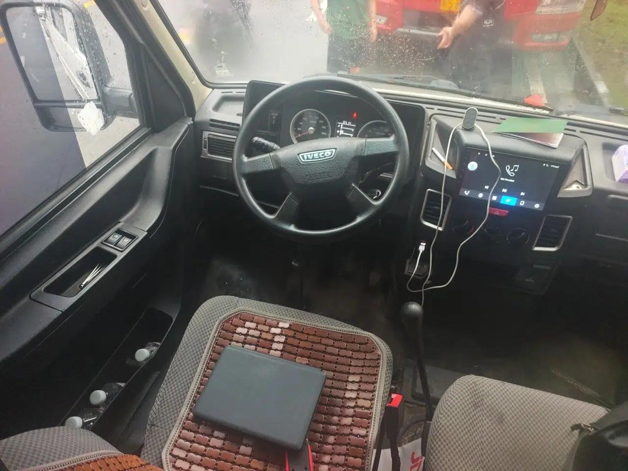 Iveco Daily 2017 2.5T A35 Low-Roof 5-7 Seater Passenger Van 47Z5 — миниатюра 10