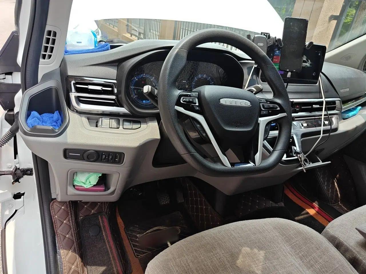 Iveco Fidato 2025 Multi-Purpose Passenger Vehicle 77 kWh Standard Wheelbase Low Roof 5-9 Seats — миниатюра 10