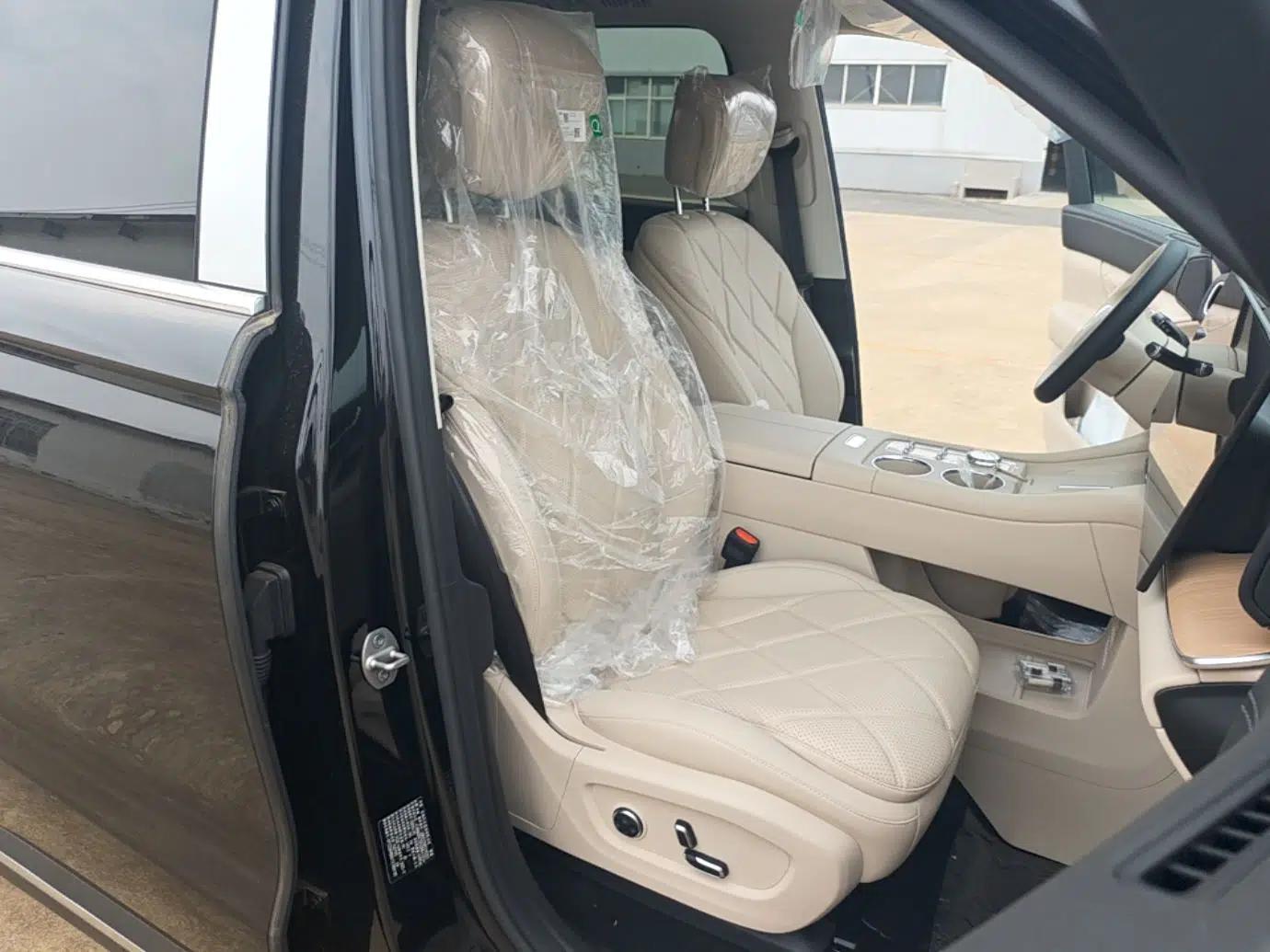 Chery Fengyun T11 2026 Model 220 All-Wheel Drive Family Fun Edition — миниатюра 19