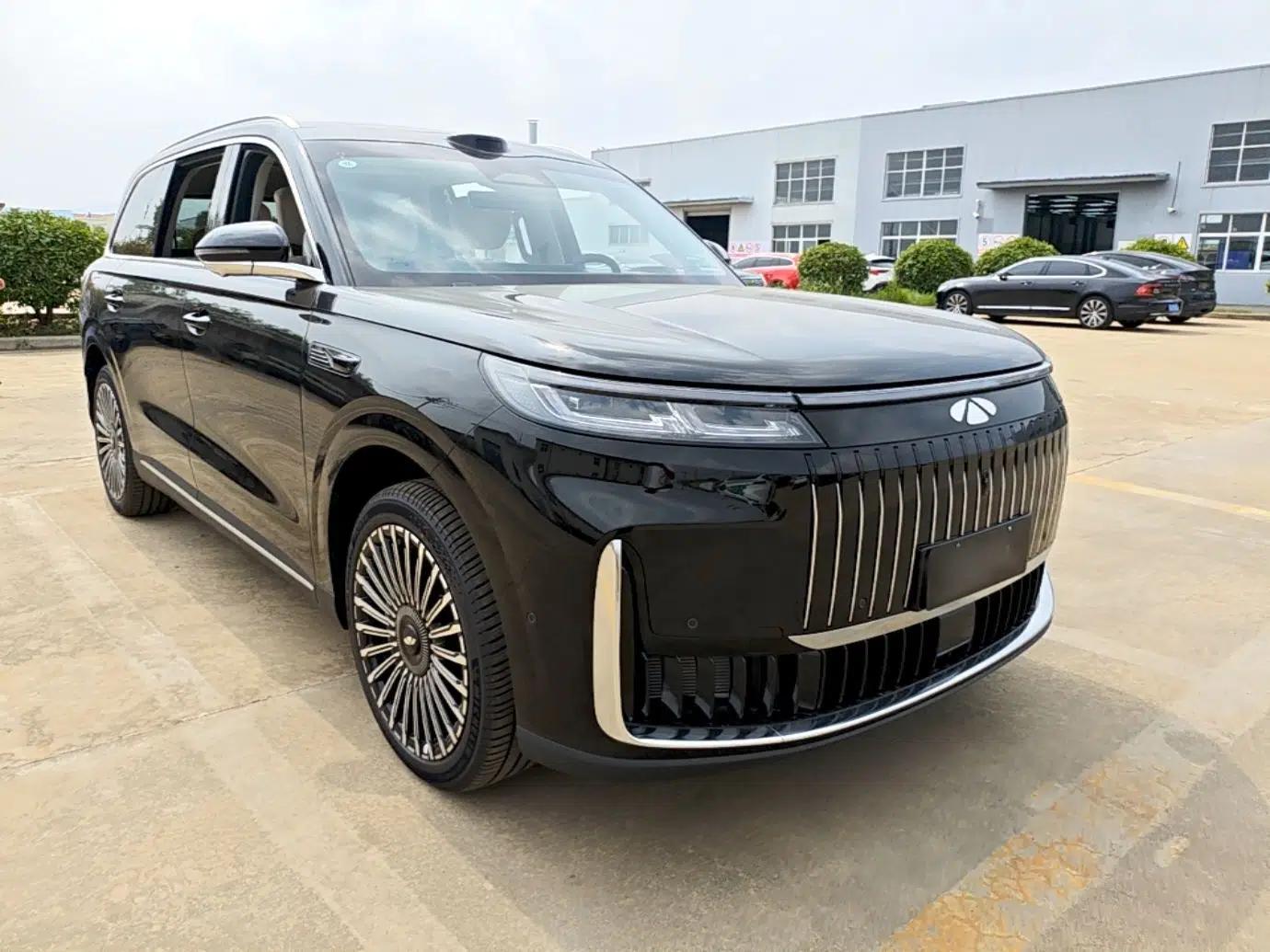 Chery Fengyun T11 2026 Model 220 All-Wheel Drive Family Fun Edition — миниатюра 3