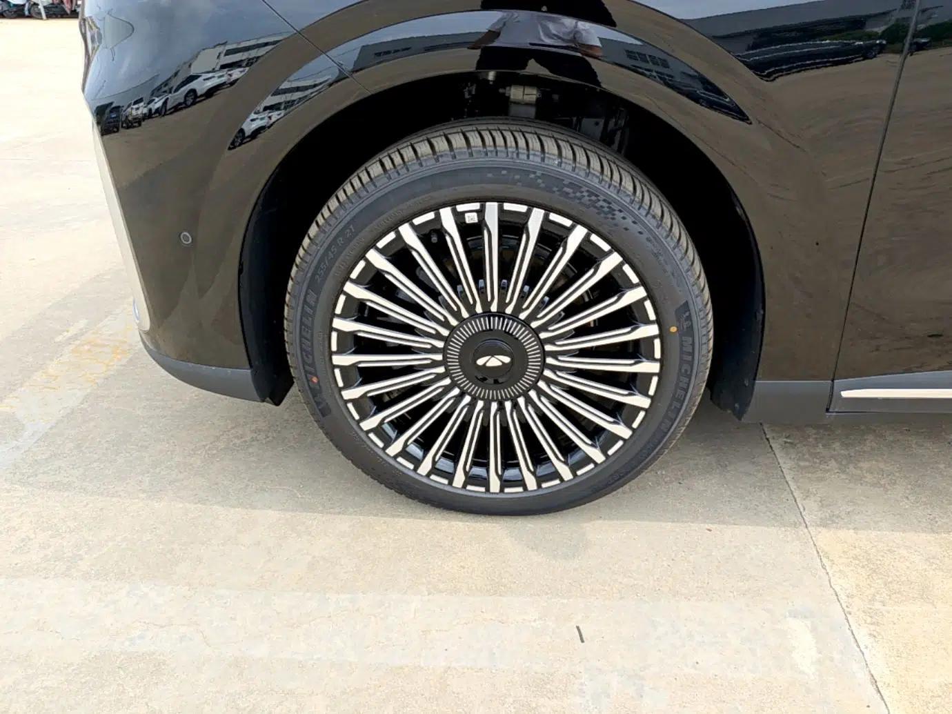 Chery Fengyun T11 2026 Model 220 All-Wheel Drive Family Fun Edition — миниатюра 10