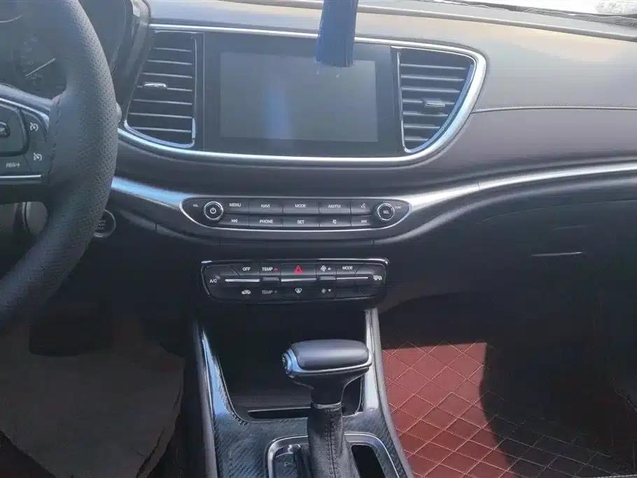 Trumpchi GA4 2018 200T Automatic Luxury Edition — миниатюра 13